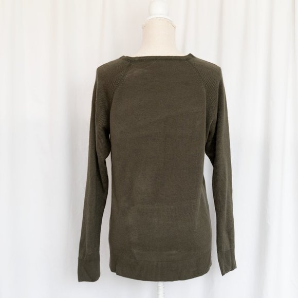 Sweet Romeo Loren Green Crew Neck Raglan Sleeve Pullover Sweater - Picture 2 of 4